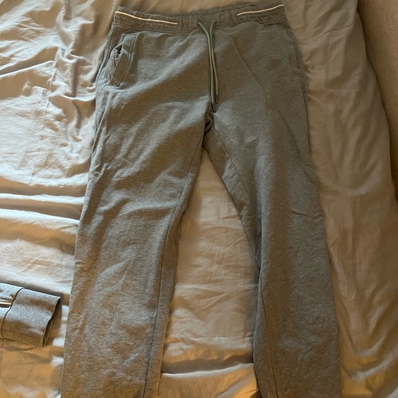 Hugo boss tracksuit grey - Picture 3 of 4